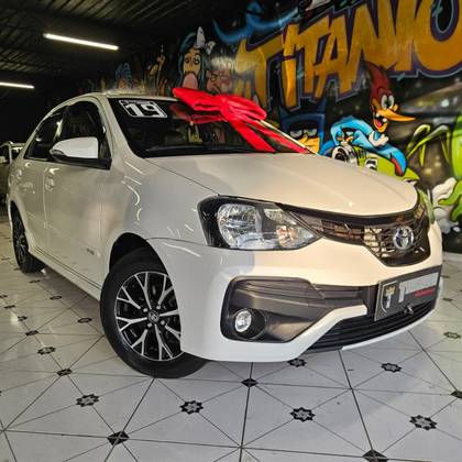 TOYOTA ETIOS 1.5 PLATINUM SEDAN 16V FLEX 4P AUTOMÁTICO TOYOTA ETIOS 1.5 PLATINUM SEDAN 16V FLEX 4P AUTOMÁTICO